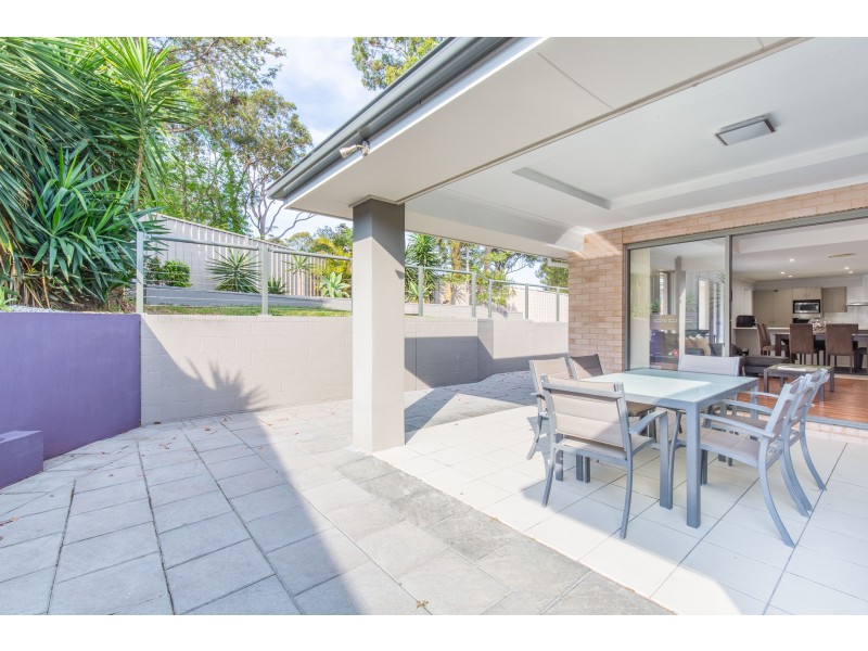 11 Franciska Close, Floraville NSW 2280