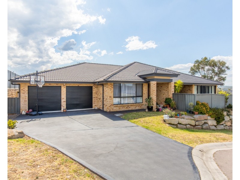 2 Kimberley Place, Macquarie Hills NSW 2285