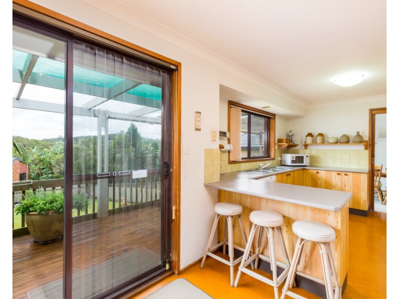 4 Auklet Road, Mount Hutton NSW 2290