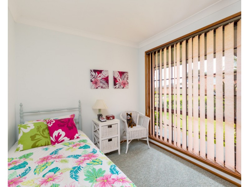 4 Auklet Road, Mount Hutton NSW 2290