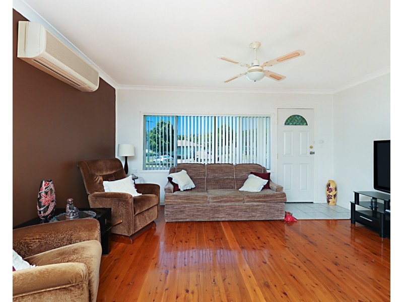 6 Ash Place, Gateshead NSW 2290