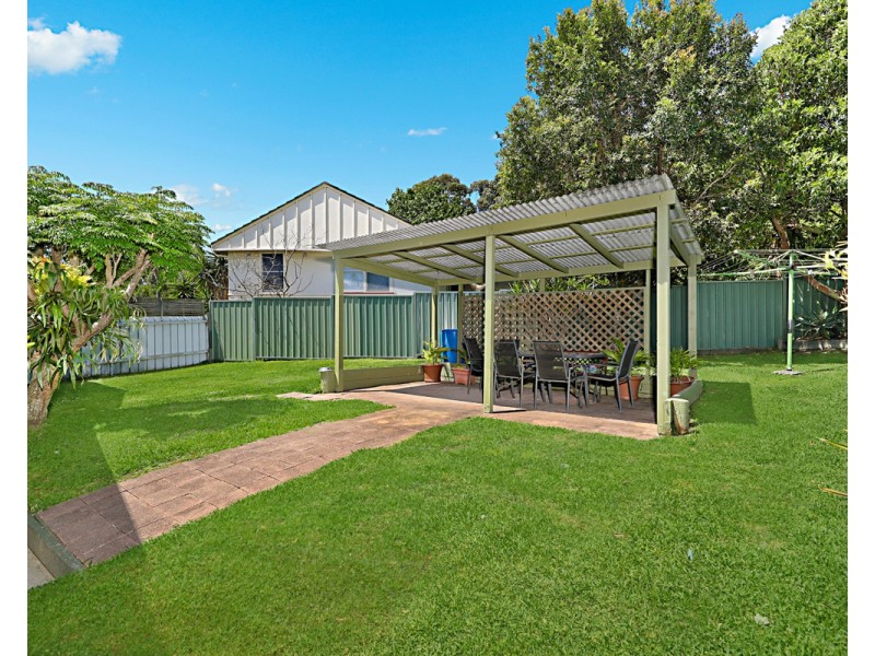 6 Ash Place, Gateshead NSW 2290