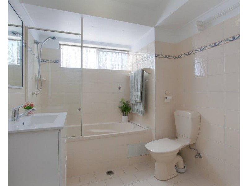 2/4 Milson Street, Charlestown NSW 2290