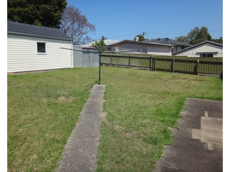 10 Box Place, Gateshead NSW 2290