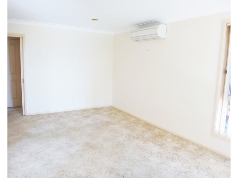 1/55  Berringar Road, Valentine NSW 2280
