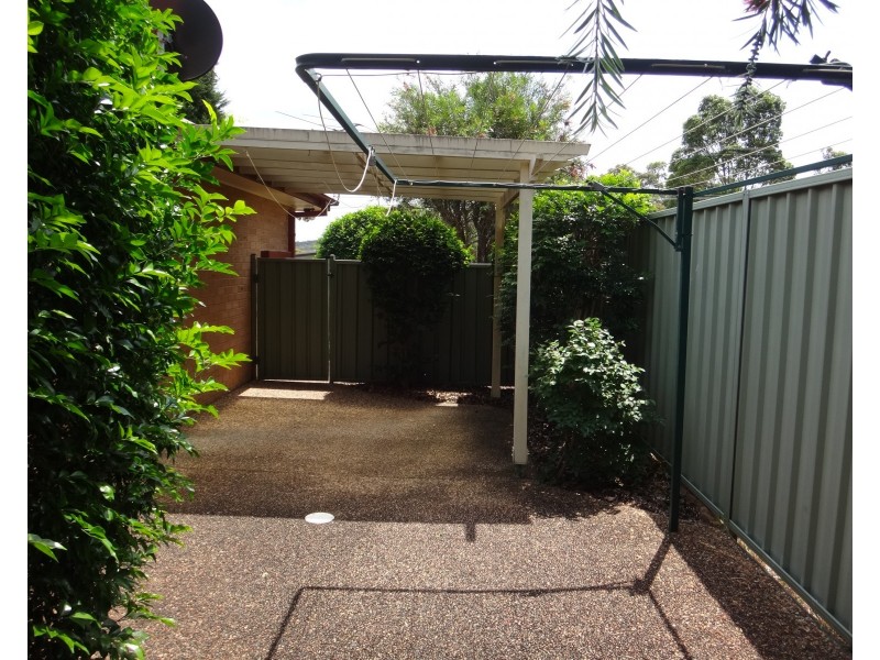 1/55  Berringar Road, Valentine NSW 2280