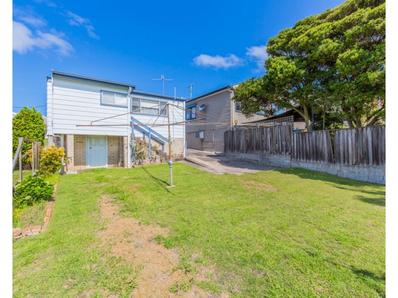 23 Railway Street, Dudley NSW 2290