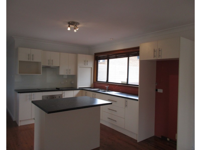 4 Government Road, Cardiff NSW 2285