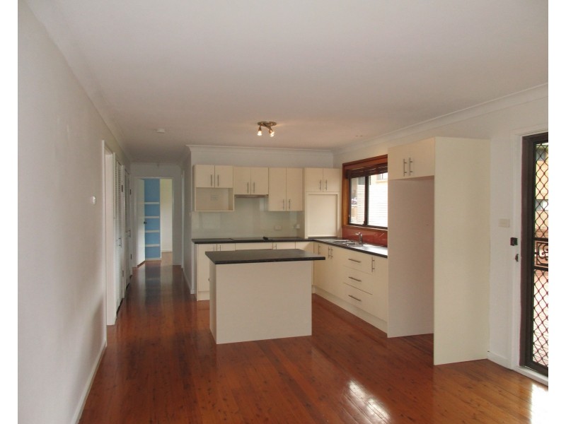 4 Government Road, Cardiff NSW 2285