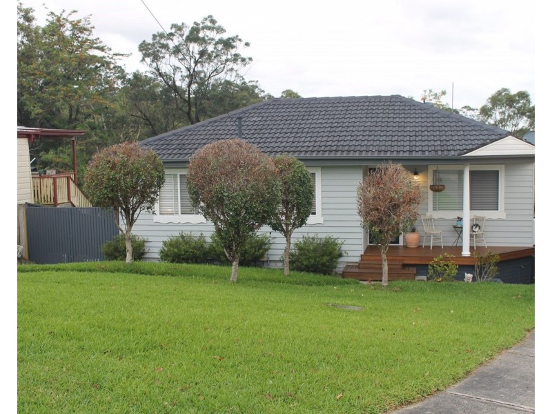 22 Lowry Street, Cardiff NSW 2285