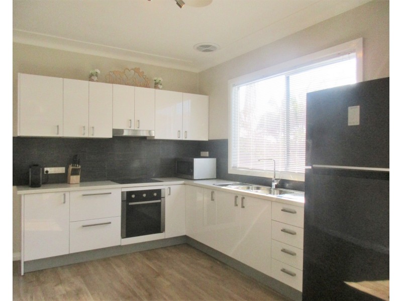 24 Wilsons Road, Mount Hutton NSW 2290