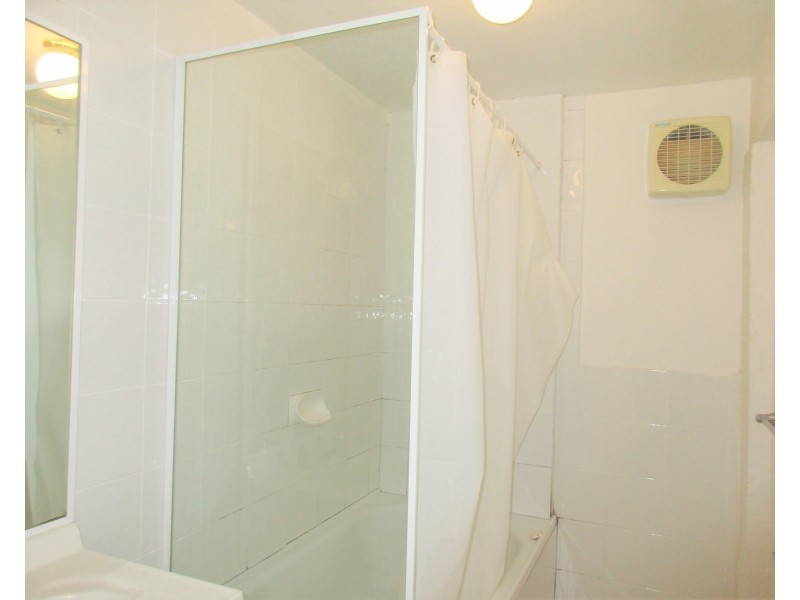 2/5  Ford Avenue, Mount Hutton NSW 2290