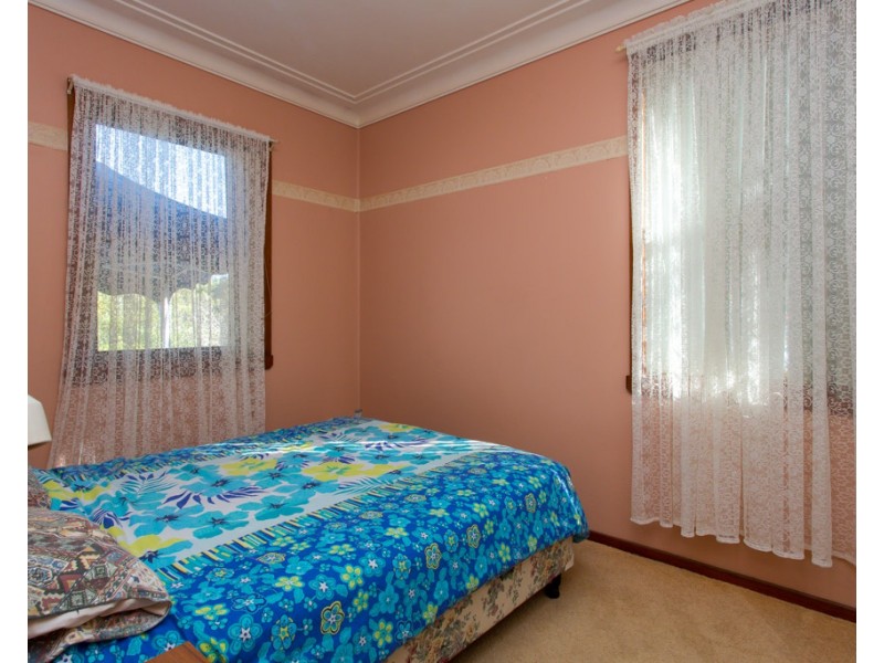 42 Manfred Avenue, Windale NSW 2306