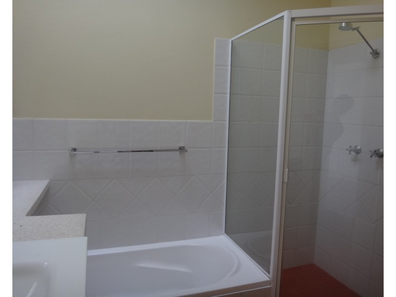 2/34 Decora Crescent, Warabrook NSW 2304