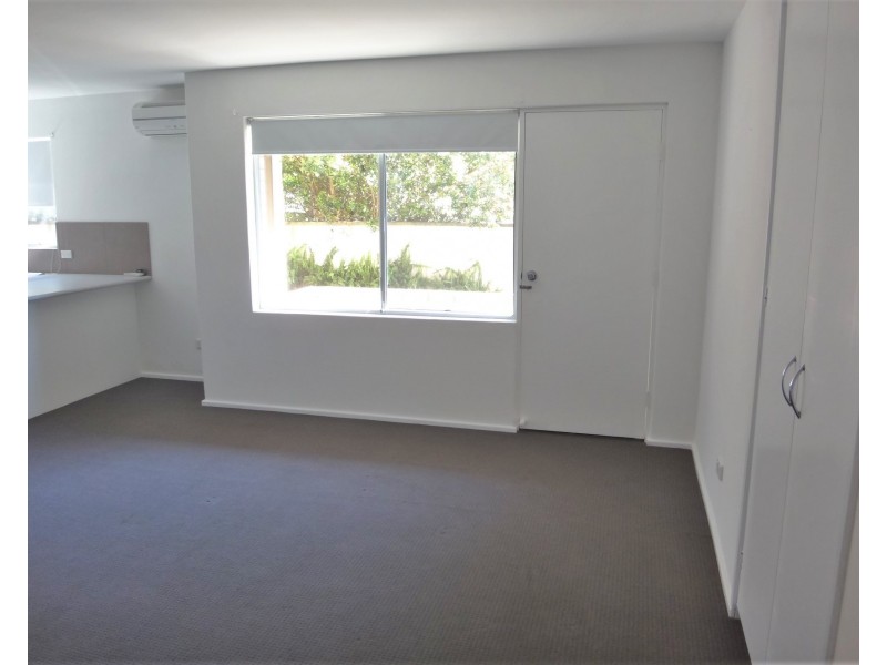 1/4 Milson Street, Charlestown NSW 2290