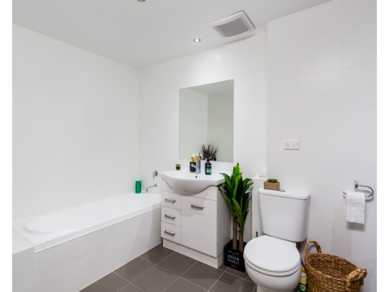 E402/18 Smart Street, Charlestown NSW 2290