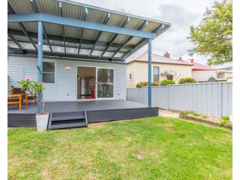 31 Barton Street, Mayfield NSW 2304