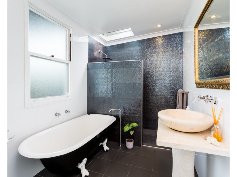 31 Barton Street, Mayfield NSW 2304