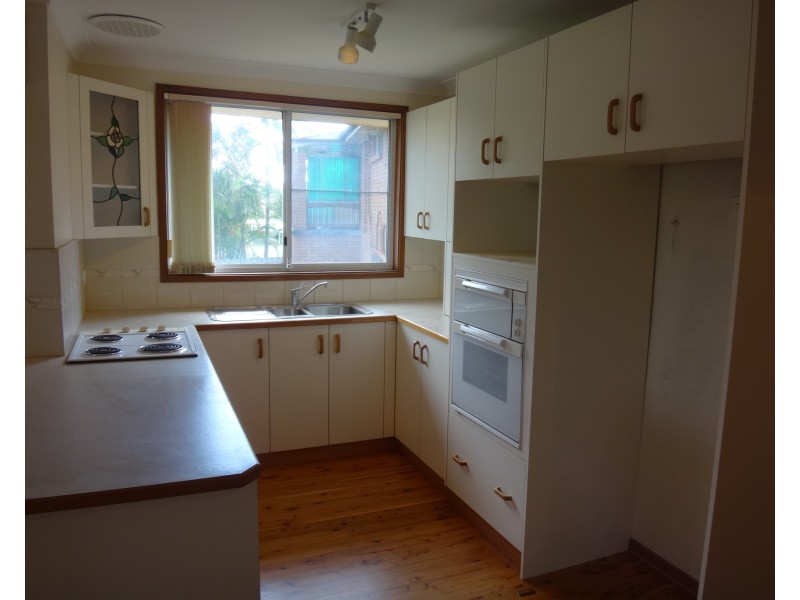 27 Chartley Street, Warners Bay NSW 2282
