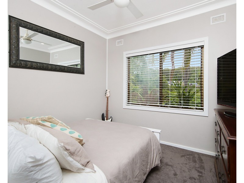 34 Kirkdale Drive, Kotara South NSW 2289