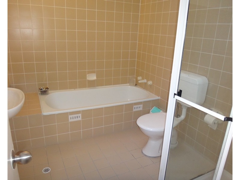 10/18-24 Llewellyn Street, Merewether NSW 2291