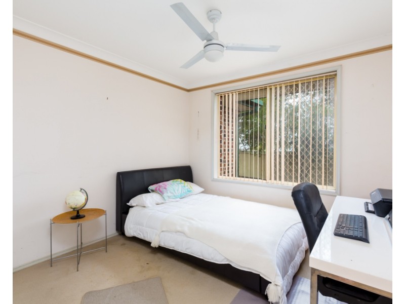 2/27 Honeyeater Place, Tingira Heights NSW 2290