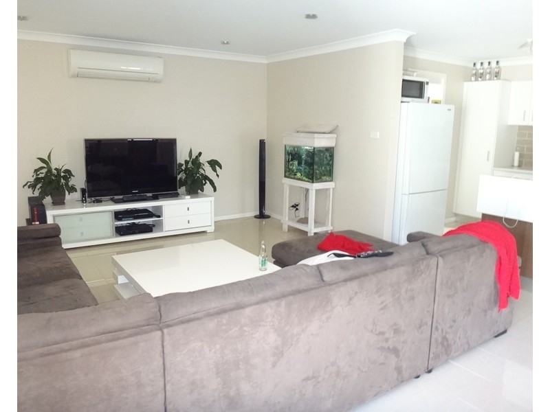 1/137  Teralba Road, Adamstown NSW 2289