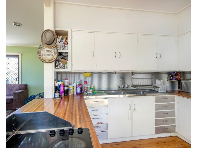 5 Kanundra Street, Belmont North NSW 2280