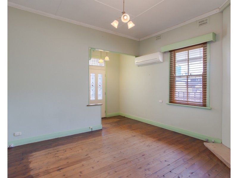 6  Denison Street, Mayfield NSW 2304