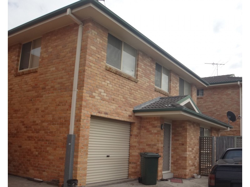 2/13 Myra Street, East Maitland NSW 2323