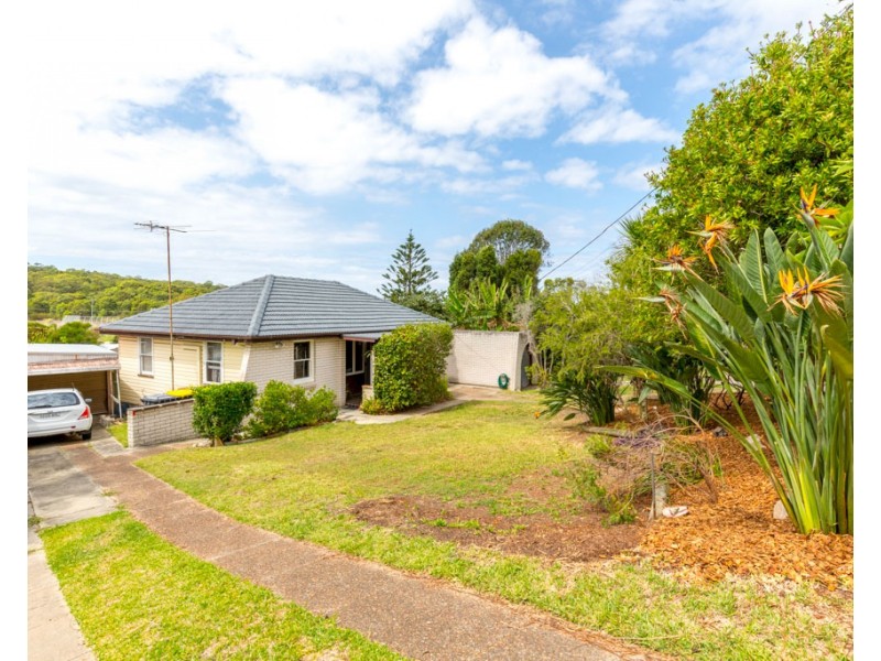 22 Alder Crescent, Gateshead NSW 2290