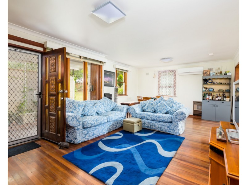 22 Alder Crescent, Gateshead NSW 2290