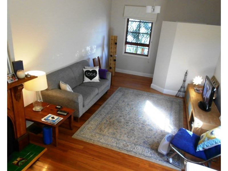 4 Cleary Street, Hamilton NSW 2303