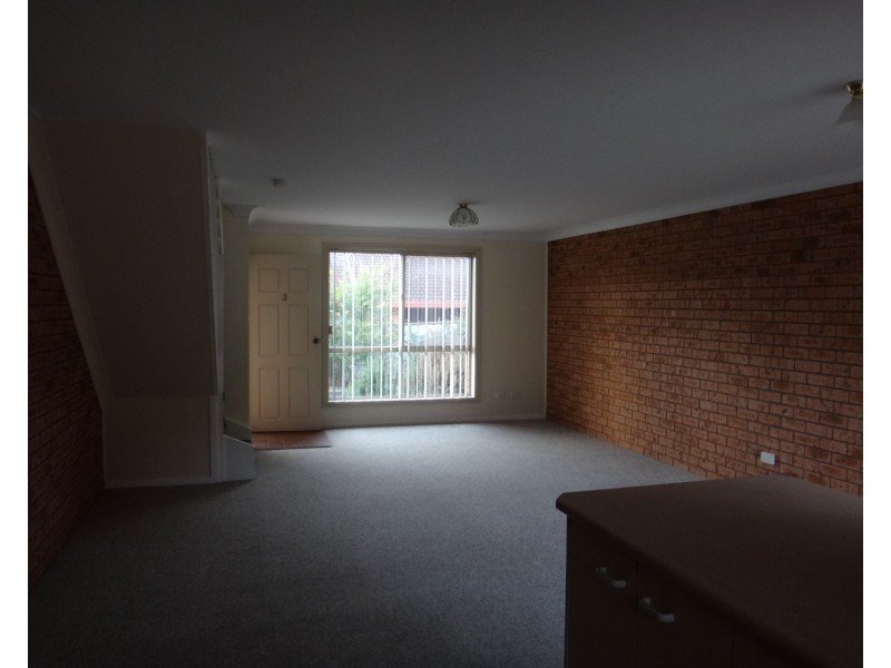 3/11 Floribunda Close, Warabrook NSW 2304