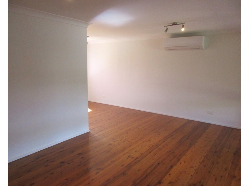 11 Harrison Street, Warners Bay NSW 2282