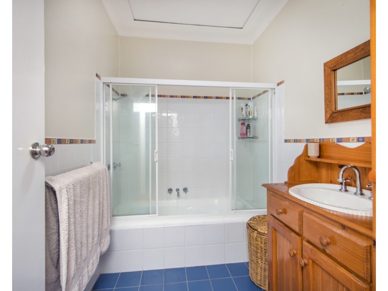 14 Cathrine Street, Kotara South NSW 2289