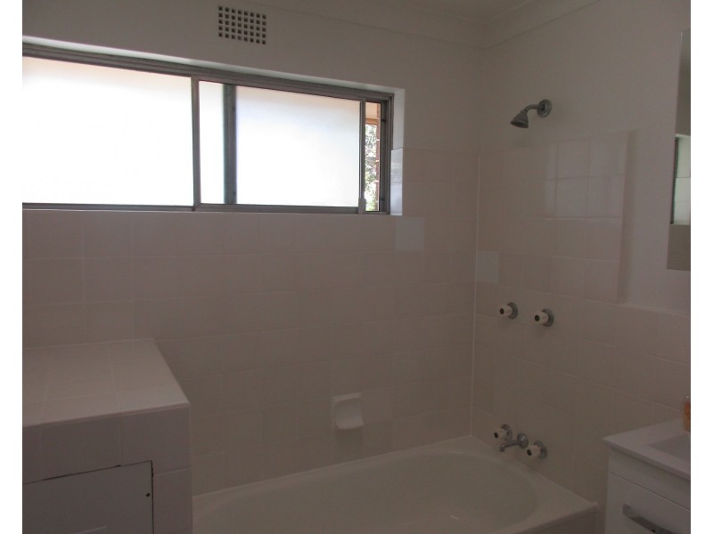 12/172 Brunker Rd, Adamstown NSW 2289