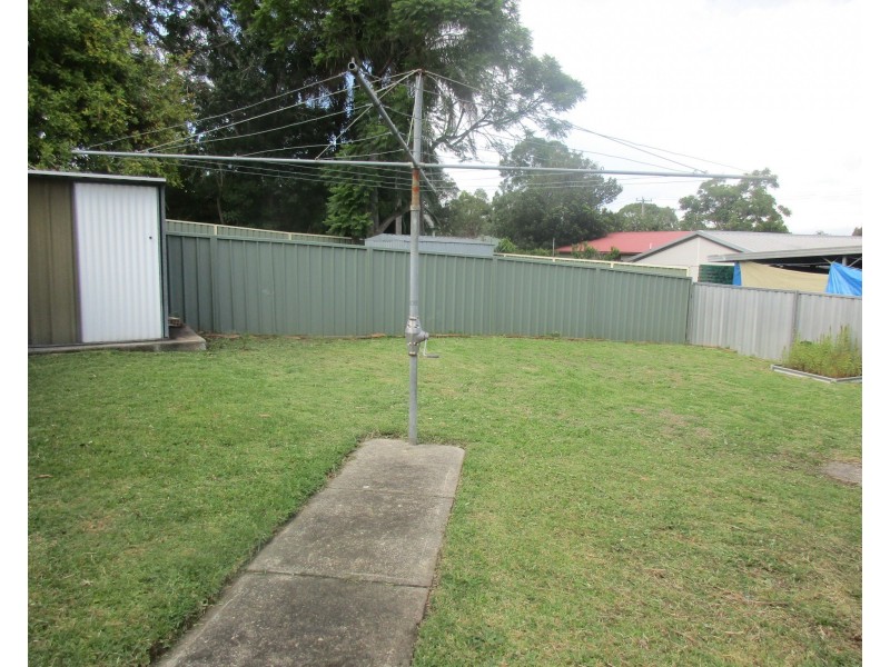 8 Brighton Street, Fennell Bay NSW 2283