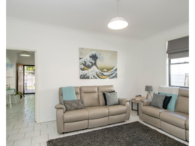 6 Buxton Lane, Adamstown NSW 2289