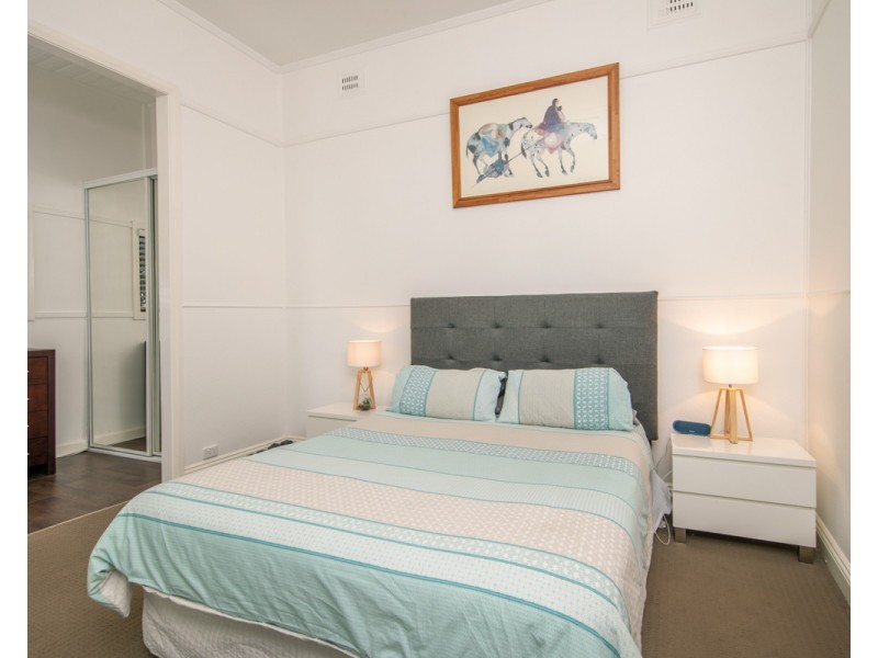 6 Buxton Lane, Adamstown NSW 2289