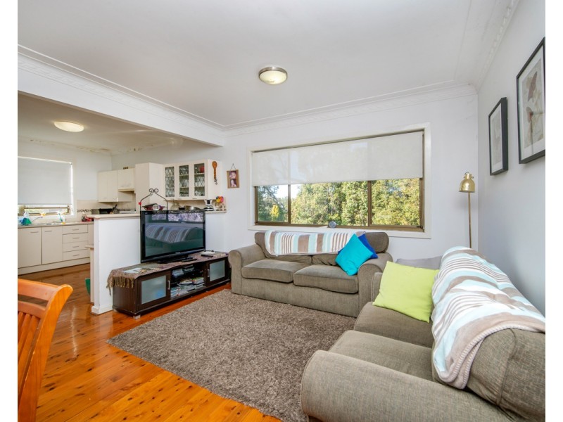 8 Algona Road, Charlestown NSW 2290