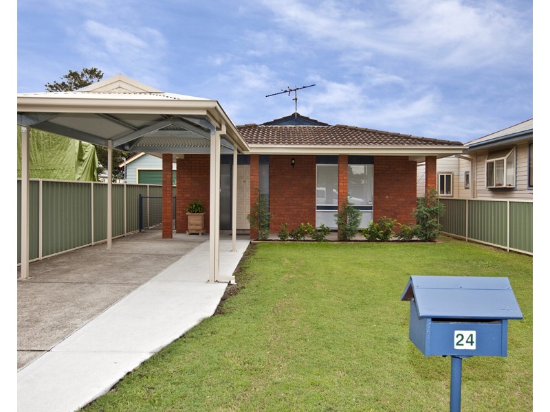 24 Belmore Street, Adamstown NSW 2289