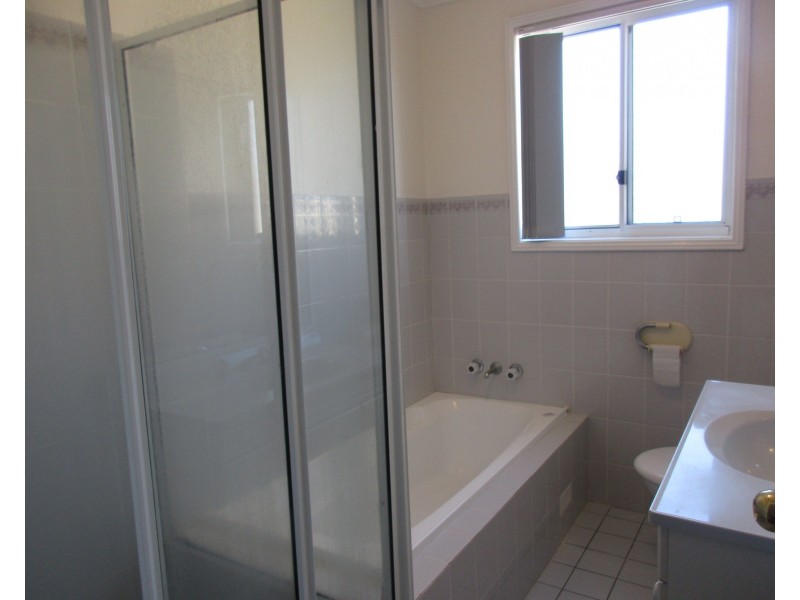 4/30 Mulbinga Street, Charlestown NSW 2290