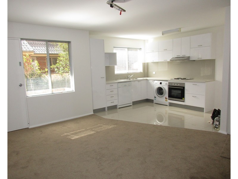 3/4 Milson Street, Charlestown NSW 2290