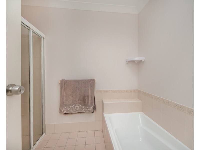 64 Tasman Court, Caves Beach NSW 2281