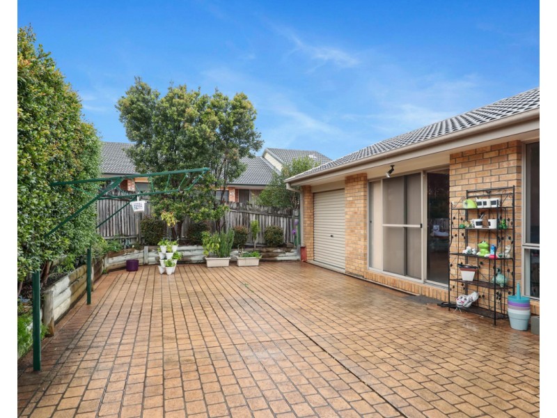 64 Tasman Court, Caves Beach NSW 2281