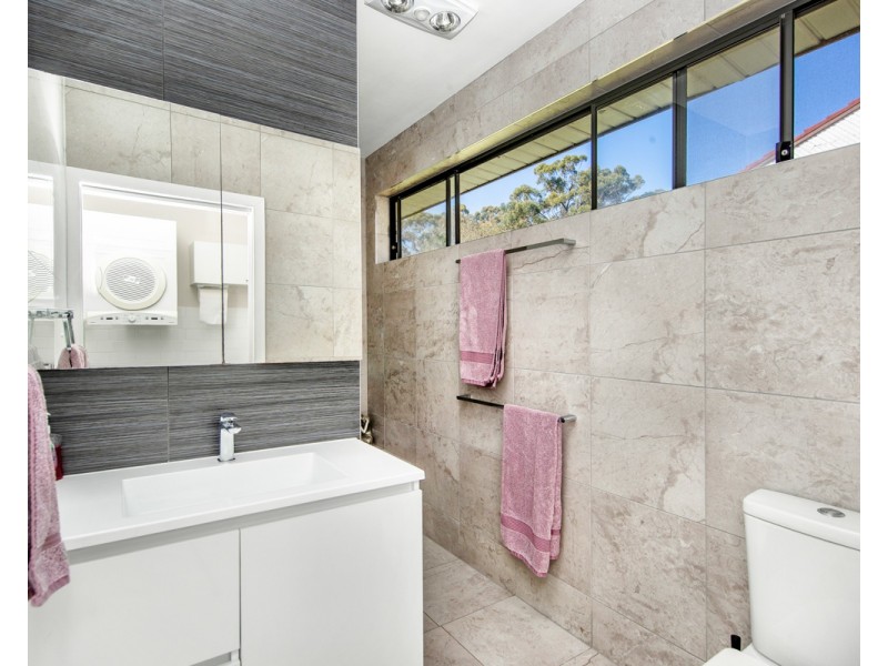 1 Merran Avenue, Charlestown NSW 2290