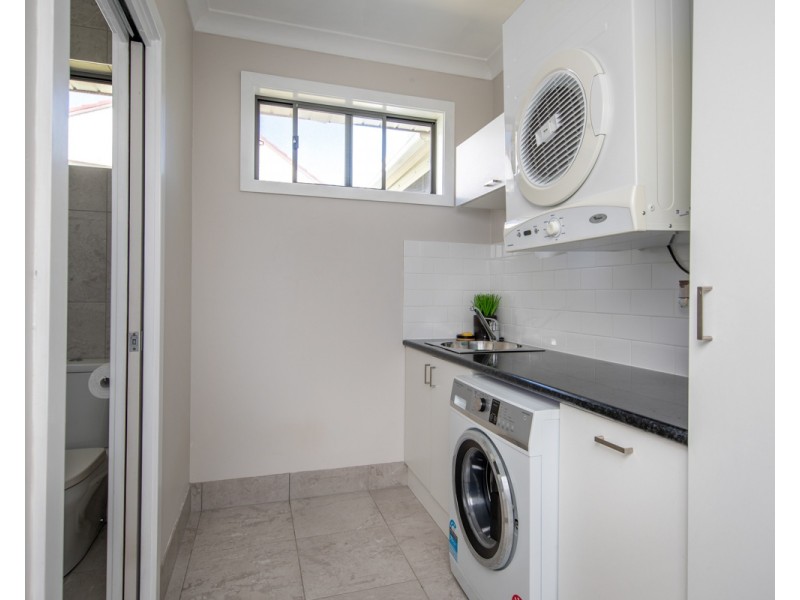 1 Merran Avenue, Charlestown NSW 2290