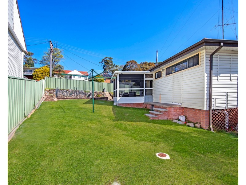 1 Merran Avenue, Charlestown NSW 2290