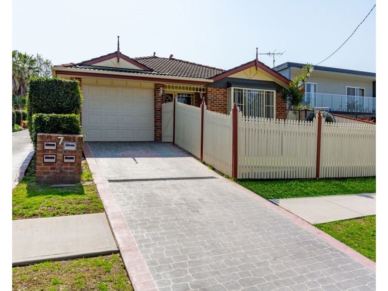 1/7 James Street, Charlestown NSW 2290